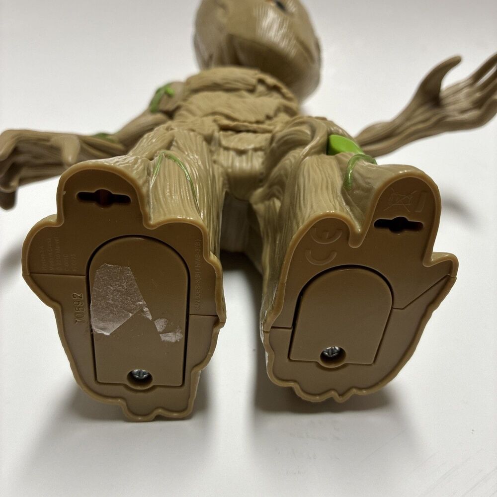 Guardians of the Galaxy Dancing Baby Groot Talking Figure By Marvel Hasbro 11" - Picture 7 of 7
